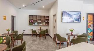 IU Hotel Qingdao Golden Beach Xuejiadao Metro Station - 6