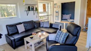 Cozy Holiday Home Near The Beach - 3