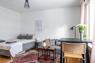 Apartments near Downtown & Sports Center with Free Parking - 8