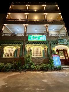 KR Elite Hotel - 9