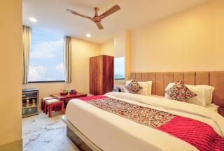 HotelMaple Leaf Newly Built With Luxury Restaurant Near Khatipura Railway Station - 6