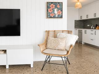Casa Coastal Scarborough Beach Ground Floor - 6