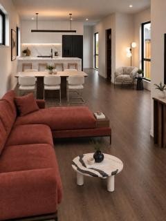 Stunning New 3BR Home in Jacks Point - 2