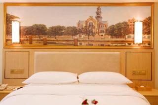 Vienna Hotel Chongqing Shizhu Stadium - 1