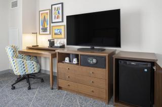Hampton Inn by Hilton Halifax Downtown - 5