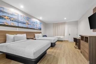Clarion Pointe Port Lavaca - 4