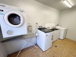 Dunbar Court Unit 8 - Bring your own linen - 1