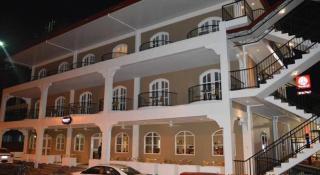 Kingsleys Hotel and Gastro Pub - 2