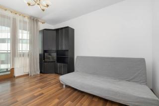Funkcjonalny Apartament z Balkonem by Noclegi Renters - 3