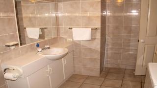Burleigh Terraces - Hosted by Burleigh Letting - 7