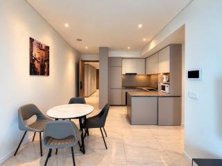 Opera Apartment 2 bedrooms bridge view - 1