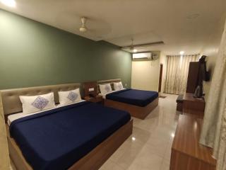 FabHotels Goldcrest - 5