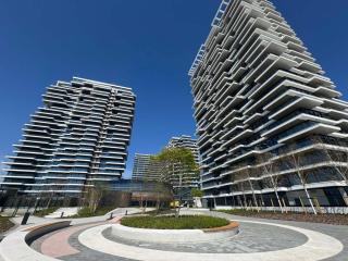 Riverside Prestige - 1