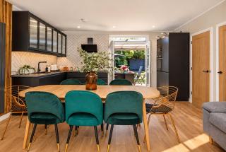 The Dodsworth modern 4 bedroom house, sleeps 8 - 4