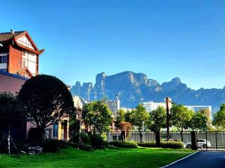 Riverside Hidieaway Homestay Free scenic spot introduction, ticket service Free one-way pick-up service at high-speed rail station Free one-way airport pick-up service Self-service laundry - 5