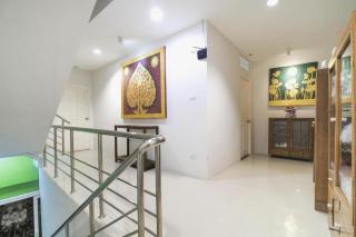 OYO 818 Suksomboon Residence - 2