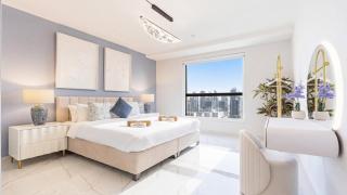 Central Modern JBR Home steps from the Beach - 9