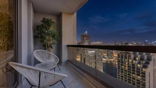 Central Modern JBR Home steps from the Beach - 5