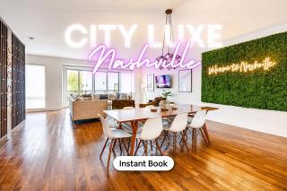 Downtown Luxury - 10 Beds & Free Parking - 0