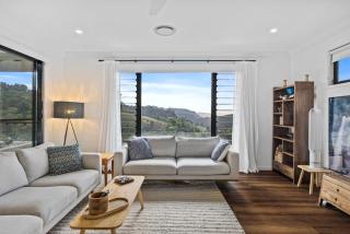 Fletchers Ridge - Entire Mini Estate - 8