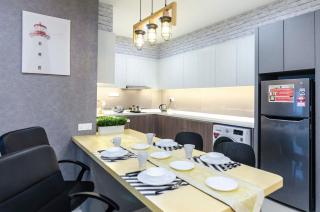 Chic & Cozy Stay at Suasana JB - 5