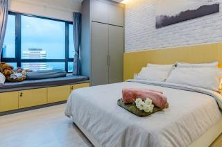 Chic & Cozy Stay at Suasana JB - 2