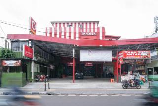 RedDoorz Plus @ Rawamangun - 6