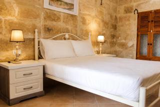 Charming Double Room with Pool in Marsaxlokk - 6