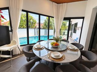 Fairy Retreat Private Pool Cottage IPOH, BBQ, KTV, 15 pax - 3