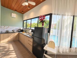 Fairy Retreat Private Pool Cottage IPOH, BBQ, KTV, 15 pax - 2