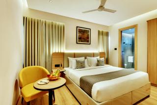 Z Suites And Studios - 8