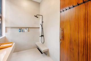 Elegant Minimalist Villa in Mega Mendung, Bogor - 4
