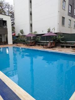 Bubble Haven Stays, Boho, cozy, luxe studio Garden City Mall - 9