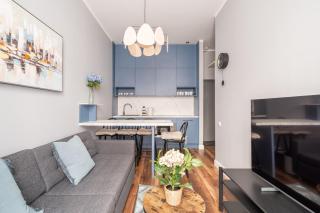 Heart of Riga, 2 Bedrooms, Premium Design - Charming Retreat by Innorental - 9