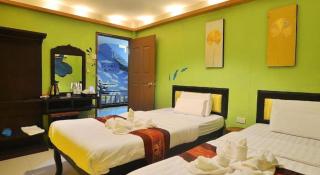 OYO 768 First Station Hotel - 2
