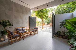 The Living Tree Villa - Karaoke, 4BR-5BA - 4