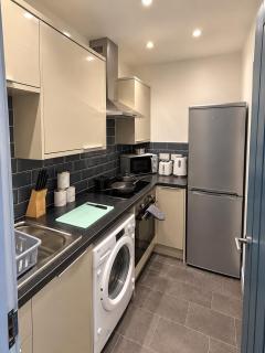 1MP-Stylish 1-Bed Apartment in the Heart of Batley - 5
