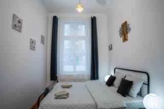 Barrique 13 - Breakfast at Restaurant & Minibar - Old Town - 1
