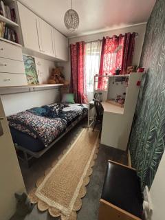 Cosy room in London Wembley - 7