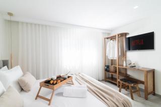 Caelia Serenity Home with Jacuzzi - 2