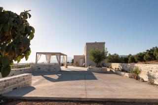 Caelia Serenity Home with Jacuzzi - 1