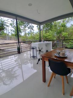 Hezekiah House - Moalboal - 2