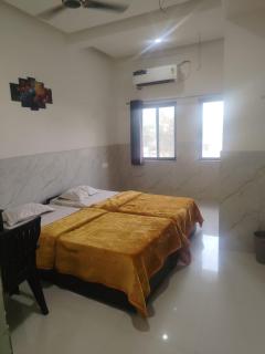 Hotel Parakh Rooms And Banquet - 7