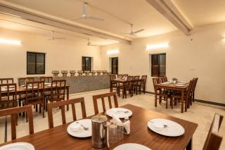 Royal Empire Camp & Resort - 9