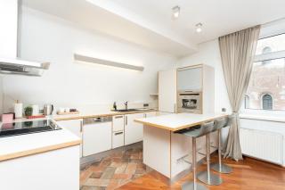 Best Views in Old Town, 140m2 Duplex, Sauna, No Lift - Charming Retreat by Innorental - 4