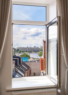 Best Views in Old Town, 140m2 Duplex, Sauna, No Lift - Charming Retreat by Innorental - Riga - 4