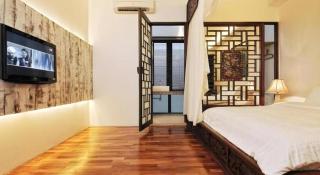 Courtyard at Heeren Boutique Hotel - 4