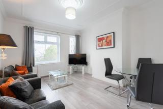 Hilltown Apartment - 6
