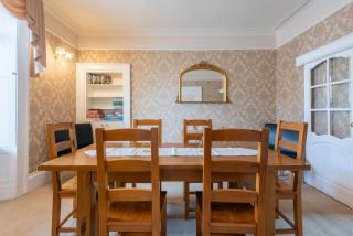 Scotston Villa 5 bedroom house with large private back garden and hot tub - Forfar - 5