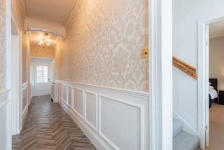 Scotston Villa 5 bedroom house with large private back garden and hot tub - Forfar - 3